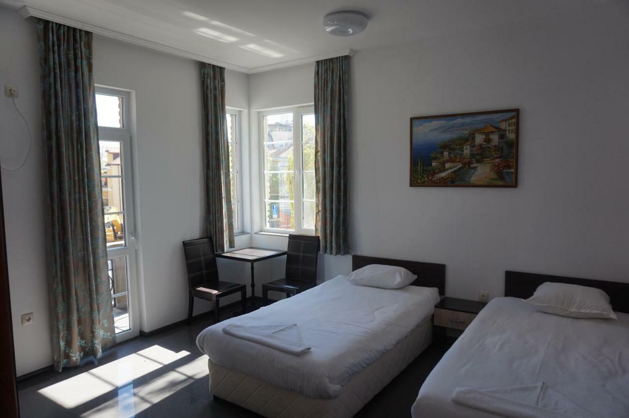 Seaside Guest Rooms Burgasz Kültér fotó