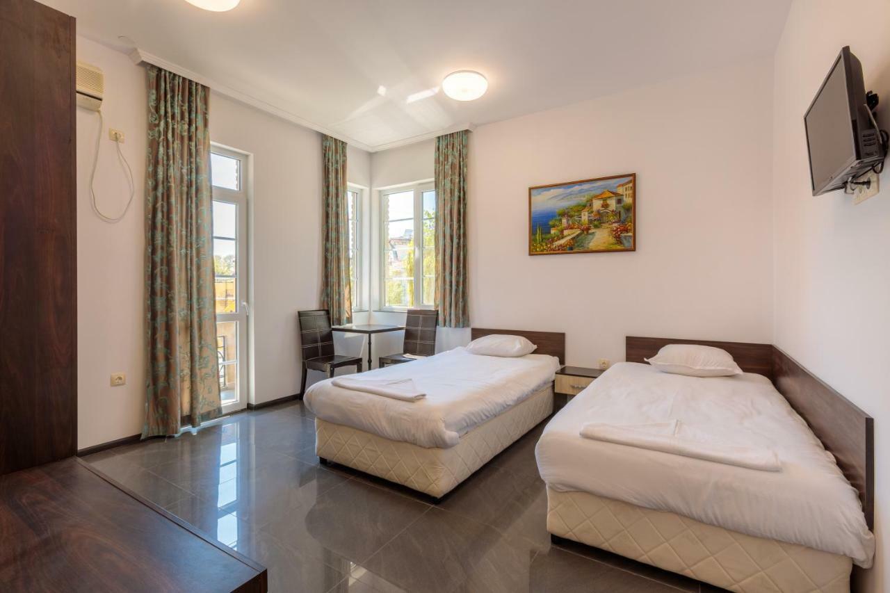 Seaside Guest Rooms Burgasz Kültér fotó