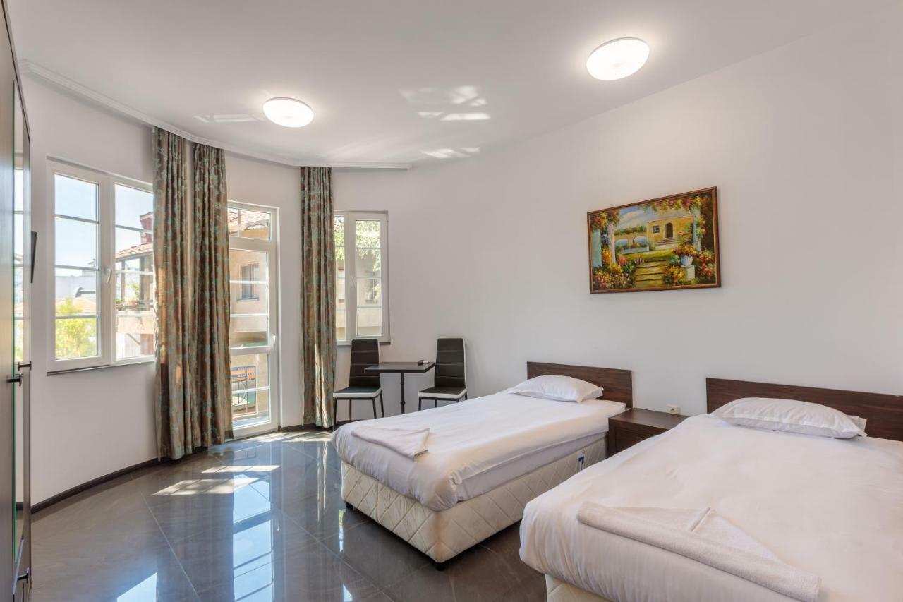 Seaside Guest Rooms Burgasz Kültér fotó